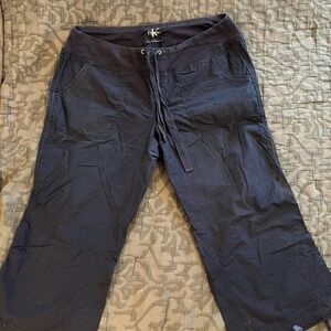 Calvin Klein Women’s Navy Blue Capri Pants